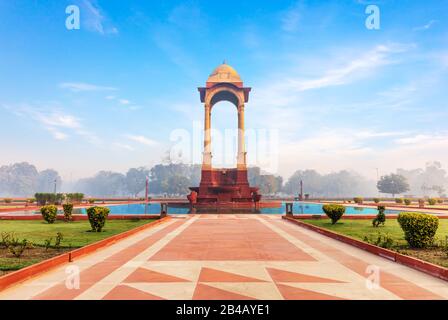 Baldacchino di fronte India Gate, New Dehli Foto Stock