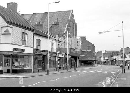 La Kettering Road, Northampton, nel 1974, domenica Foto Stock