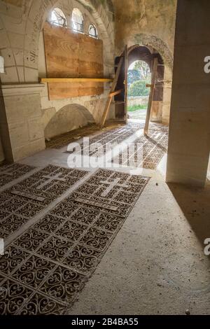 Francia, Indre et Loire, Valle della Loira elencati come Patrimonio Mondiale dall'UNESCO, Tours, Abbazia di Marmoutier fondata nel 372 da Saint Martin de Tours Foto Stock