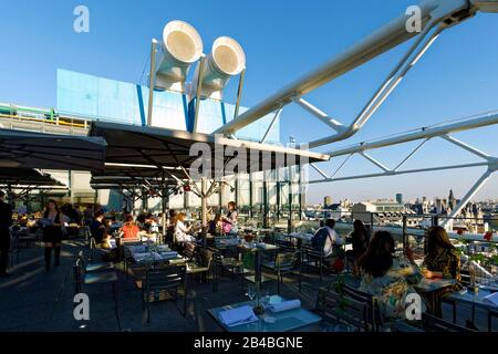 Francia, Parigi, Quartiere Les Halles, Centro Pompidou O Beaubourg, Architetti Renzo Piano, Richard Rogers E Gianfranco Franchini Foto Stock
