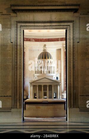 Francia, Parigi, quartiere Latino, Pantheon (1790) in stile neoclassico, edificio a forma di croce greca costruito da Jacques Germain Soufflot e Jean Ba Foto Stock