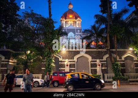 Il Taj Mahal Hotel Intercontinental e il gateway in India, Mumbai, in precedenza chiamata Bombay, nello Stato del Maharashtra, India Foto Stock