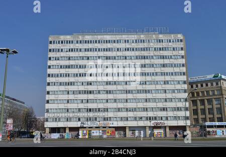 Haus der Statistik, Otto-Braun-Strasse, Alexanderplatz Mitte di Berlino, Deutschland Foto Stock