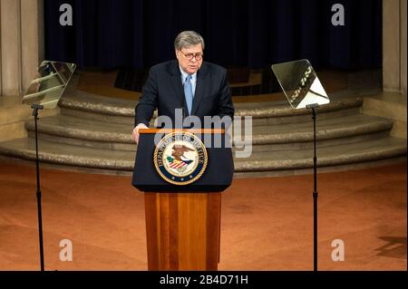 Washington, Stati Uniti. 06th Mar, 2020. L'avvocato generale William Barr parla al Department of Justice National Oppioidi Summit di Washington, DC. Credit: Sopa Images Limited/Alamy Live News Foto Stock