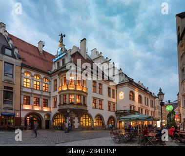 München, Monaco, birreria Hofbräuhaus am Platzl a Oberbayern, München, alta Baviera, Baviera / Baviera, Germania Foto Stock