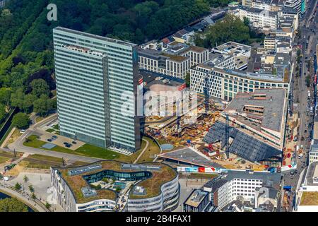 Veduta aerea del sito di costruzione KÖ-Bogen II e della Schauspielhaus Dsseldorf accanto alla Dreischeibenhaus sulla Gustaf-Grndgens-Platz a Dsseldorf, nel quartiere Stadtbezirk i, nella Renania, nello stato federale della Renania Settentrionale-Vestfalia, Germania Foto Stock