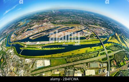 Veduta aerea come immagine dell'occhio di pesce del porto di Duisburg, Duisport AG, sul canale della Ruhr e del Reno-Herne, con la bocca della Ruhr nel Reno in linea generale e dettagli a Ruhrort a Duisburg, nella zona della Ruhr, nello stato della Renania Settentrionale-Vestfalia in Germania. Foto Stock