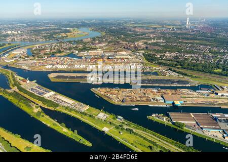 Veduta aerea del porto di Duisburg, Duisport AG, nella Ruhr, con bocca della Ruhr nel Reno, in panoramica e dettagli a Ruhrort, a Duisburg, nella zona della Ruhr, nello stato federale della Renania Settentrionale-Vestfalia in Germania. Foto Stock