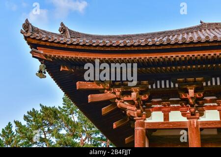 Dettaglio Tetto Della Sala Kohfukuji, Tempio Kohfukuji, Parco Nara, Nara, Honshu, Giappone Foto Stock