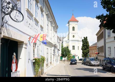 Eisenstadt, museo Haydn-Haus di Joseph Haydn, chiesa francescana e monastero di San Michele a Neusiedler See (Lago Neusiedl), Burgenland, Austria Foto Stock