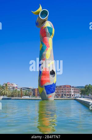 Donna e Uccello scultura di Joan Miro, Barcellona, in Catalogna, Spagna Foto Stock