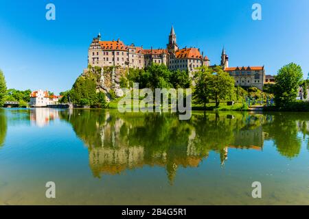 Castello Di Sigmaringen, Castello Hohenzollern, Sul Danubio, Sigmaringen, Svevo Alb, Baden-Wuerttemberg, Germania, Europa Foto Stock