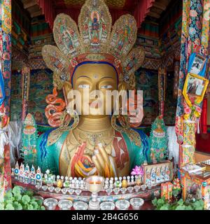 Statua del Buddha, Maitreya, monastero di Tikse Yellowstone, Ladakh, jammu e Kashmir, Himalaya indiana, India, Asia Foto Stock