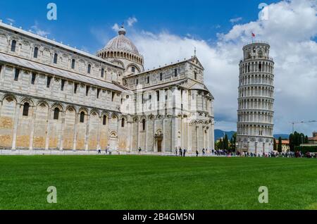 Cinque Terre Italia 20 maggio 2015: Pisa conosciuta come Torre pendente e Piazza del Duomo a Pisa Foto Stock