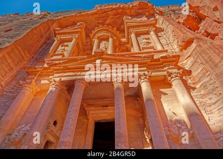 Giordania, al-Khazneh, la casa del tesoro nella città di pietra Petra Foto Stock