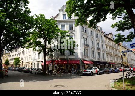 Europa, Germania, Baviera, Monaco di Baviera, Glockenbachviertel, Westermühlstrasse, angolo jahnstrasse, popolare zona residenziale, Foto Stock