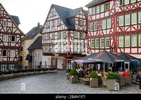 Case a graticcio su Kornmarkt, Wetzlar, Assia, Germania Foto Stock
