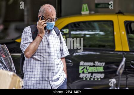 Buenos Aires, Capitale Federale, Argentina. 6th Mar, 2020. Ai due casi registrati nella città di Buenos Aires sono stati aggiunti altri quattro casi. Inoltre, c'è uno a CÃ³rdoba e un altro nella provincia di Buenos Aires. Le informazioni sono state confermate da fonti ufficiali e poi diffuse dal Ministero della Salute della Nazione.''in tutti i casi sono viaggiatori che sono tornati dall'Europa e risiedono nella provincia di CÃ³rdoba, Buenos Aires e nella città autonoma di Buenos Aires. Attualmente, le tre giurisdizioni stanno conducendo la corrispondente indagine epidemiologica a det Foto Stock