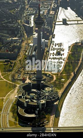 , la torre della televisione, la torre del Reno, il Rheinturm, e gli edifici del Parlamento a Dusseldorf, vista aerea, Germania, Nord Reno-Westfalia, basso Reno, Dusseldorf Foto Stock