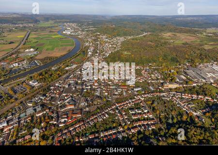 , Città di Merzig al fiume Saar, veduta aerea, 18.10.2012, Germania, Saarland, Merzig Foto Stock