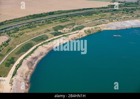 Veduta aerea del lago artificiale, misura di rinaturazione dopo l'estrazione del carbone, ex buca aperta Foto Stock