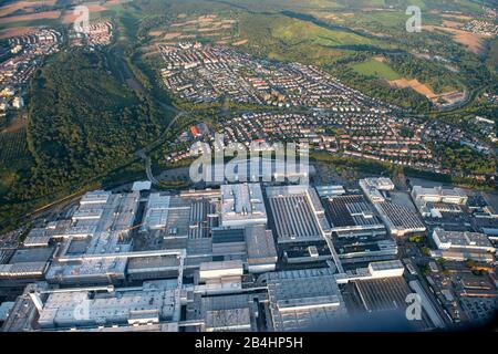 Veduta aerea di Monaco con area industriale e residenziale Foto Stock