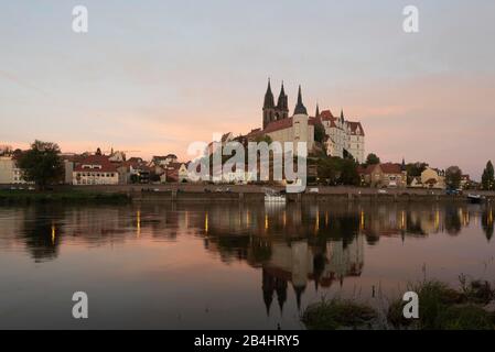 Germania, Sassonia, Meissen, Albrechtsburg tardo gotica, costruita nel 15th secolo, è considerato il più antico castello della Germania. Foto Stock