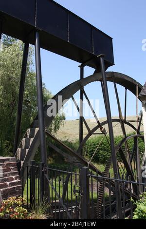 Daniels Water Mill, mulino a farina da lavoro del 18th Secolo, Bridgenorth, Inghilterra, Regno Unito, Droitwich Spa, Worcester, Inghilterra, Regno Unito, 08/07/2013, whe D'Acqua Foto Stock