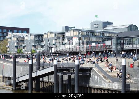 Gruner + Jahr Publishing Building, Niederhafen, Baumwall, Città Anseatica Di Amburgo, Germania, Europa Foto Stock