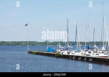 Marina Sul Zwischenahner Meer, Bad Zwischenahn, Bassa Sassonia, Germania, Europa Foto Stock