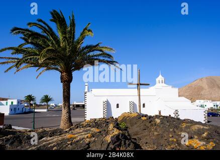 Ermita de los Dolores chiesa di Mancha Blanca, vicino Tinajo, Lanzarote, Isole Canarie, Spagna Foto Stock