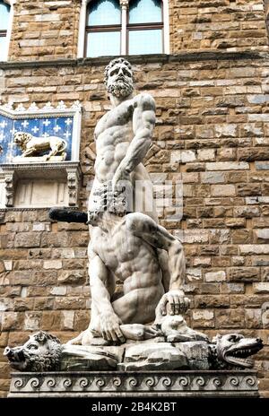 Sculture antiche in Piazza della Signoria a Firenze, Regione Toscana, Italia. Foto Stock