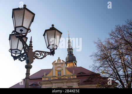 Germania, Sassonia. Bautzen, vista sul municipio e sulla torre del municipio di Bautzen, alta Lusazia. Foto Stock