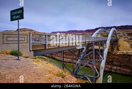 Stati Uniti, Stati Uniti D'America, Utah, Arizona, Glen Canyon, Area Ricreativa Nazionale, Lake Powell, Foto Stock