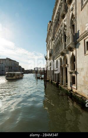 Italia, Venezia, giro in vaporetto Foto Stock