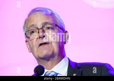 Marc Garneau, Ministro dei Trasporti, Canada, parla al vertice della Camera di Commercio degli Stati Uniti a Washington, D.C. il 5 marzo 2020. Foto Stock