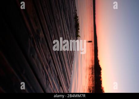 Tramonto sul Lago di Mälaren, vicino a Stoccolma, Svezia Foto Stock