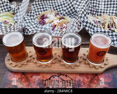 Tacos e birra alla spina Foto Stock