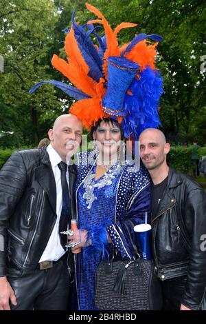 CSD, Teilnehmer, Umzug, Strasse des 17. Juni, Tiergarten, Berlin, Deutschland Foto Stock