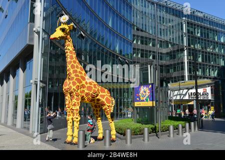 Legoland Discoverycenter, Potsdamer Platz e il Tiergarten, nel quartiere Mitte di Berlino, Deutschland Foto Stock