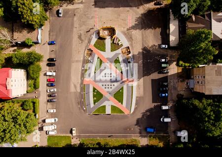 Vinnytsia, Ucraina - 08 agosto 2017: Ricostruzione del monumento in Piazza Mogilka. Vista dall'alto. Foto Stock