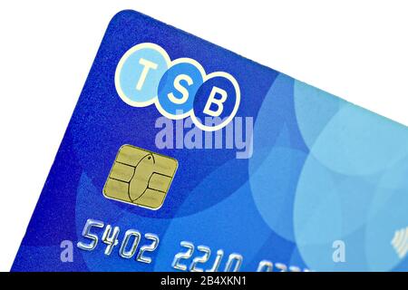 Amlwch, ANGLESEY, GALLES - Marzo 6th 2020: TSB Visa carta di debito bianca Foto Stock