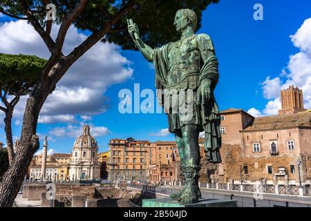 Imperatore Nerva, nel forum romano Foto Stock