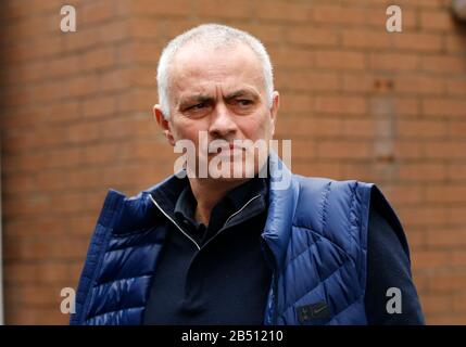 Turf Moor, Burnley, Lanchashire, Regno Unito. 7th Mar, 2020. Calcio inglese Premier League, Burnley contro Tottenham Hotspur; il manager Tottenham Hotspur Jose Mourinho arriva a Turf Moor prima della partita Credit: Action Plus Sports/Alamy Live News Foto Stock