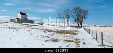 Castello di Corgarff, Scozia, in inverno Foto Stock