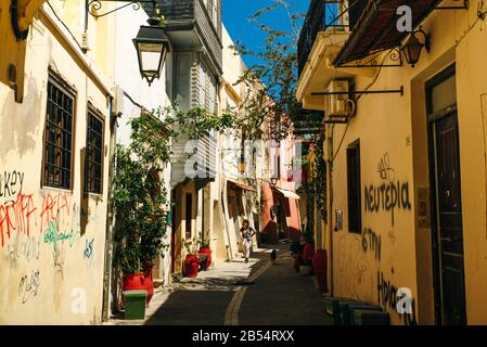 Villaggio costiero tradizionale di Panormo, strada a Rethimno, Creta, Grecia - sep, 2019 Foto Stock