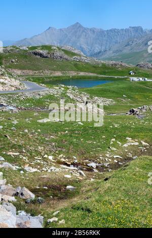 Lac des Eissaupres, Jausiers, Route de col de la Bonette e Restefond, parco Nazionale del Mercantour, Dipartimento Alpes-de-Haute-Provence, Francia, Europa Foto Stock