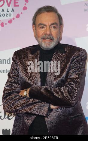 Las Vegas, Nevada, Stati Uniti. 7th Mar, 2020. Neil Diamond agli arrivi per Keep Memory Alive Honors 24th, Power of Love Gala annuale, MGM Grand Garden Arena, Las Vegas, NV 7 marzo 2020. Credit: Mora/Everett Collection/Alamy Live News Foto Stock