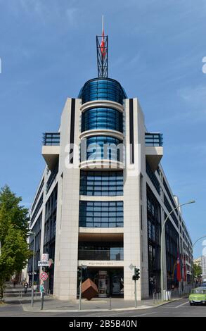 Bundeszentrale SPD, Willy-Brandt-Haus, Stresemannstrasse, Kreuzberg di Berlino, Deutschland Foto Stock