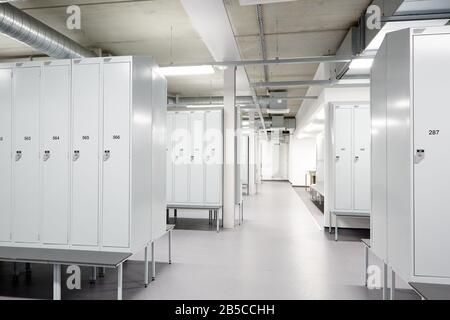 Spogliatoio presso la struttura industriale Foto Stock